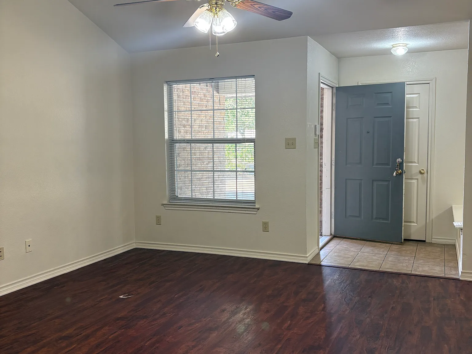 3 bed, 1338 sqft, $1,450 — Photo 3