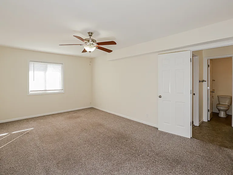 312 Olive St #202 — Photo 9