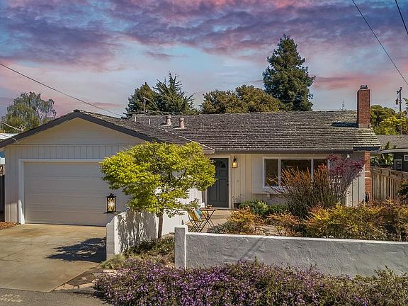 2nd image of 109 Seacliff Dr