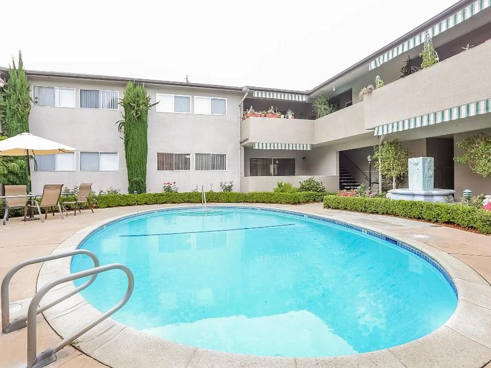 1st image of 904 W Huntington Dr APT 3