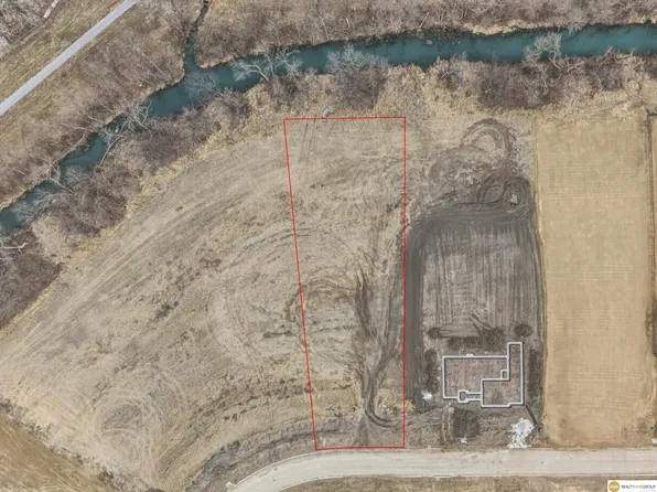 23756 Mary Jo Ln, Waterloo, NE 68069