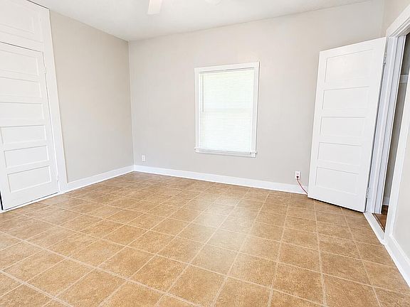 3rd image of 1940 Haynie Dr APT 6