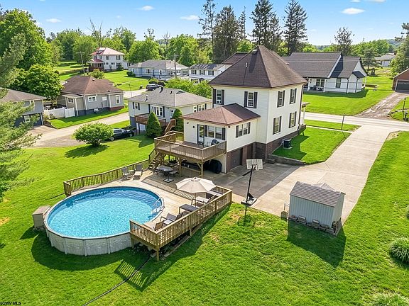 2nd image of 608 Worthington Dr