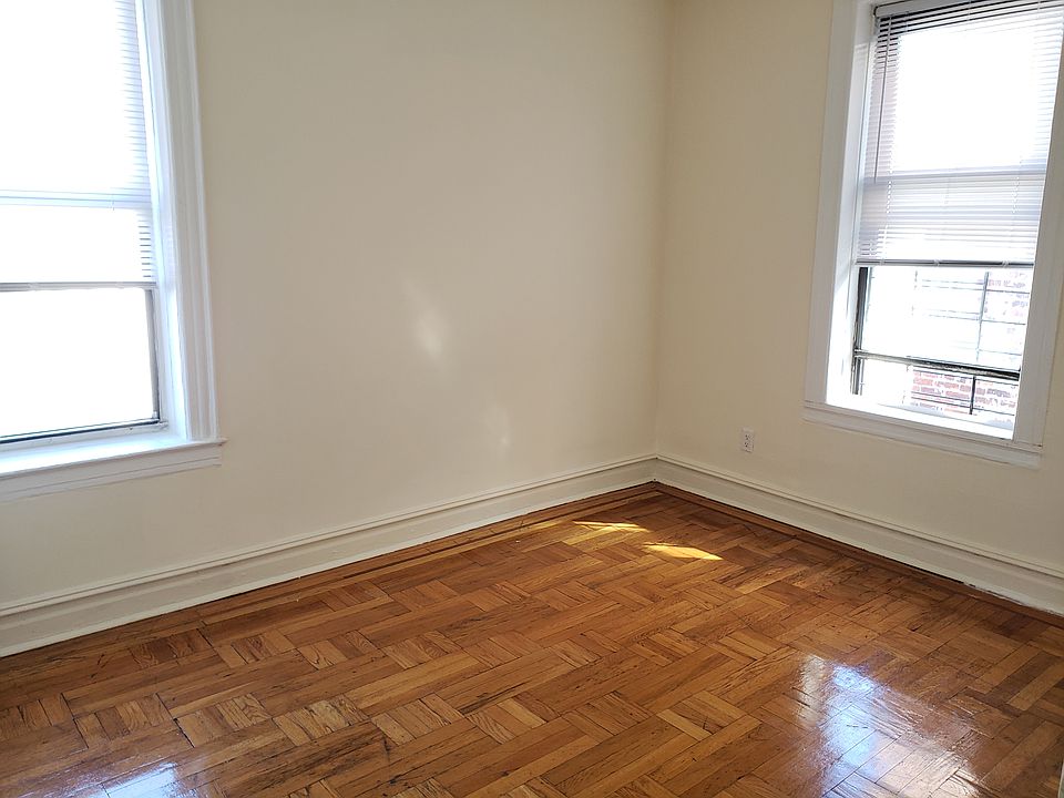 2nd image of 2315 65th St Floor 3