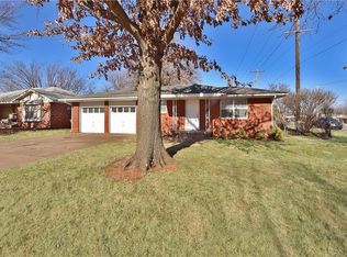 141 Ridgecrest Rd, Edmond, OK 73013