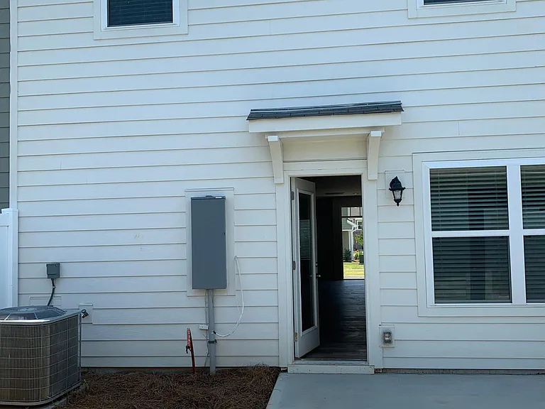 306 Sagecroft Ln — Photo 18