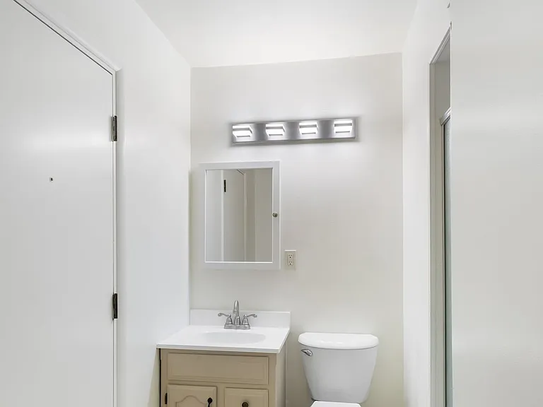 5742 N 12th Pl #5742 N 12TH — Photo 18