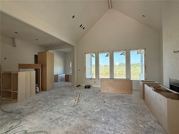 3rd image of 6521 Ridgeview Estates Ln