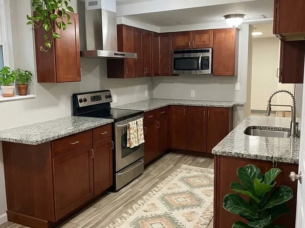 41 Central Ave #L, Malden, MA 02148