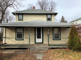 5 Crescent Ave, Riverside, RI 02915