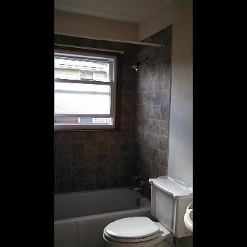 4th image of 2035 W Bolivar Ave APT 2