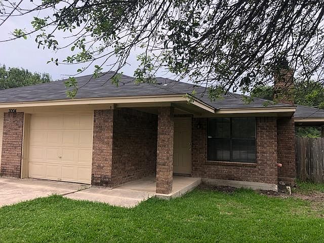 1st image of 3004 Honeysuckle Cir Unit B