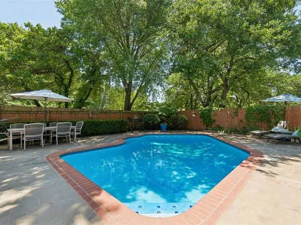 4409 Martin Dr, Edmond, OK 73034