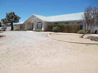 10442 Cordero Rd, Phelan, CA 92371