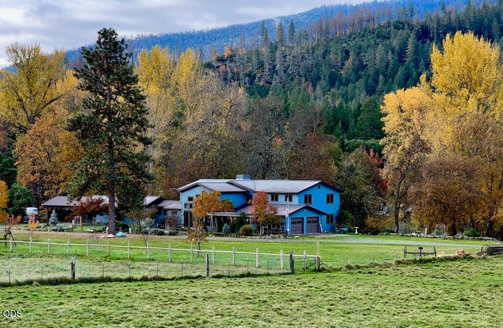 2076 Upper Applegate Rd, Jacksonville, OR - View 2