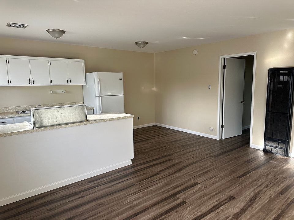 1st image of 2423 North Ave #D