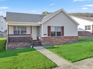 2970 W Old Farmington Rd, Fayetteville, AR 72704