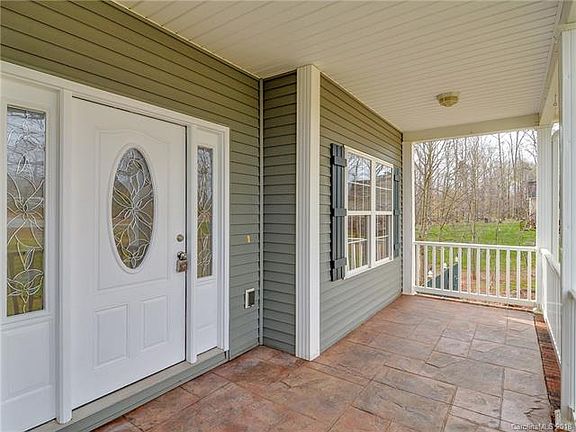 3rd image of 115 Bird Haven Dr