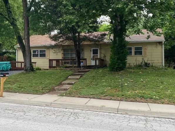 8000 Tauromee Ave, Kansas City, KS 66112