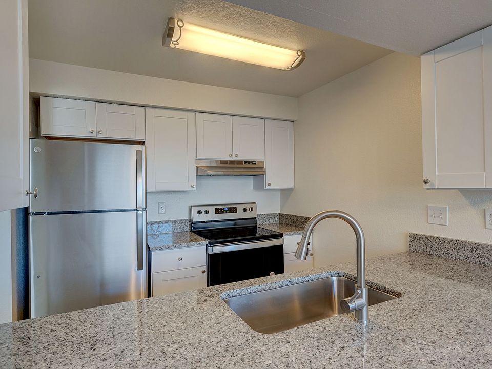 1st image of 141 SW 6th Ave APT C1