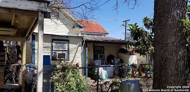2nd image of 917 N San Marcos