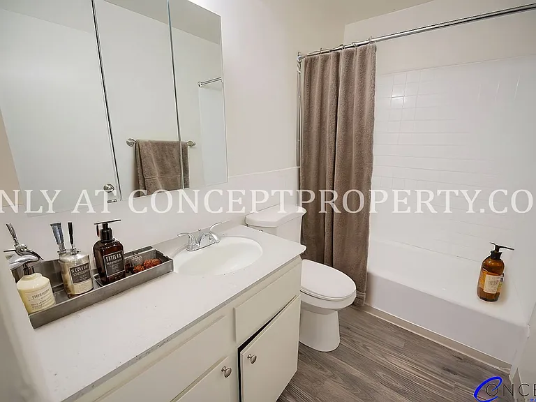 Murray Place — Photo 71