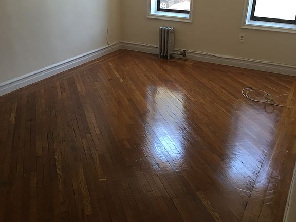 4th image of 4334 49th St APT 3C