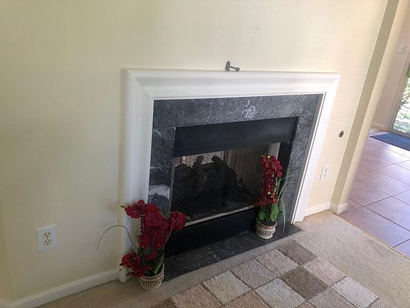 4th image of 118 Rollins Way