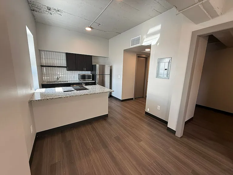 The Arnold Apartments — Photo 1