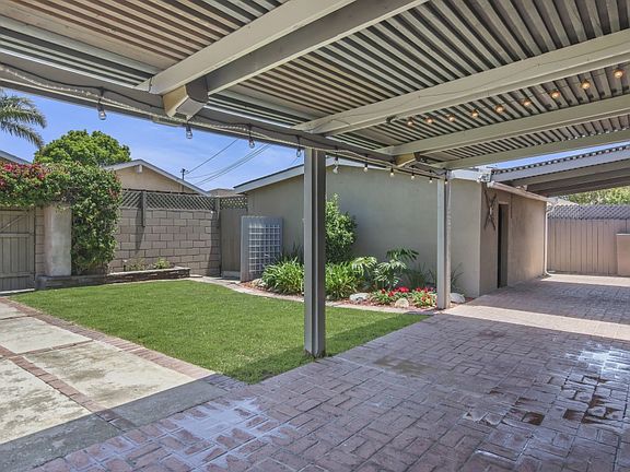4th image of 23132 Anza Ave