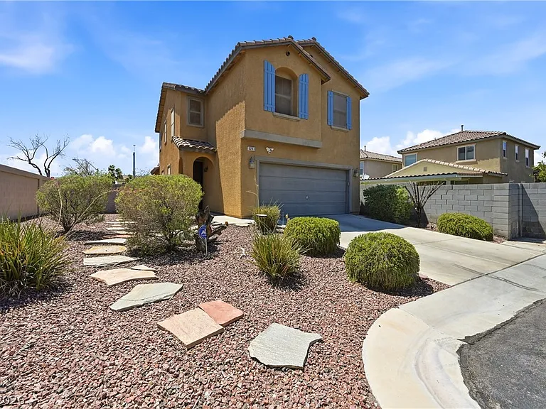 9293 Palmetto Park Ct — Photo 1