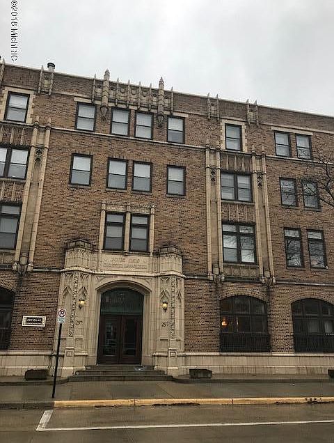 1st image of 297 W Clay Ave APT 212