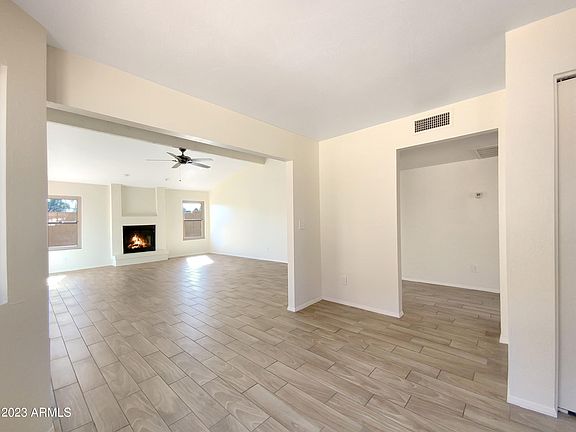 3rd image of 2263 E FLOSSMOOR Circle