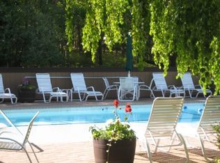 196 Treescape Drive Cluster 3 #4D, East Hampton, NY 11937