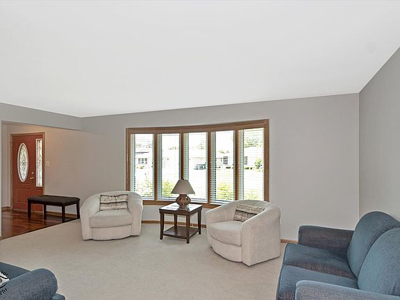 4th image of 7708 Palm Dr