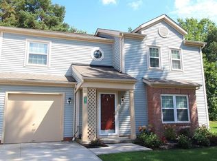 8543 Ravenswood Ln, Macedonia, OH 44056
