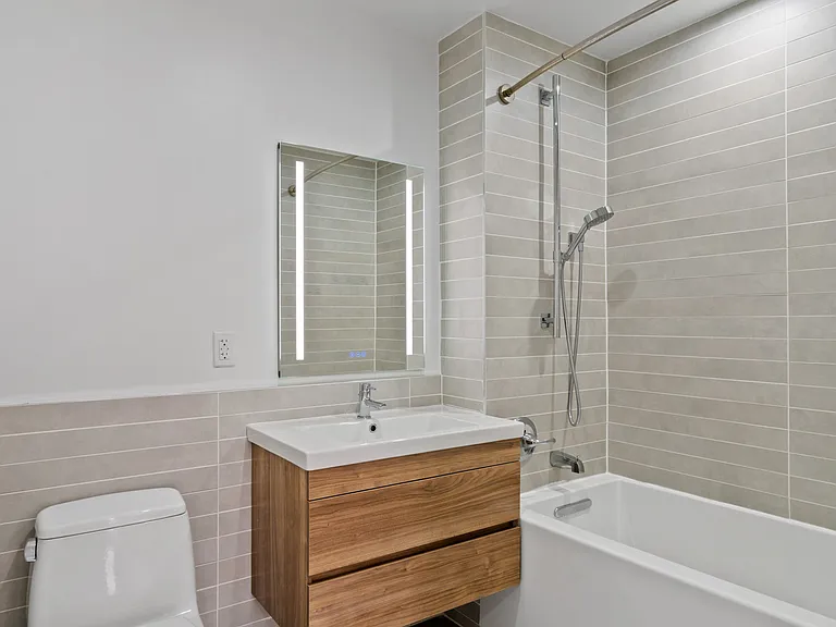 50-11 Queens Blvd #Penthouse 1 — Photo 6
