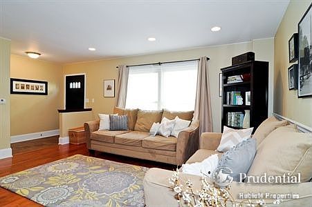 3rd image of 4118 N Kedvale Ave APT C