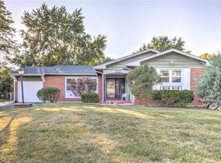 2713 Aberdeen Dr, Florissant, MO 63033