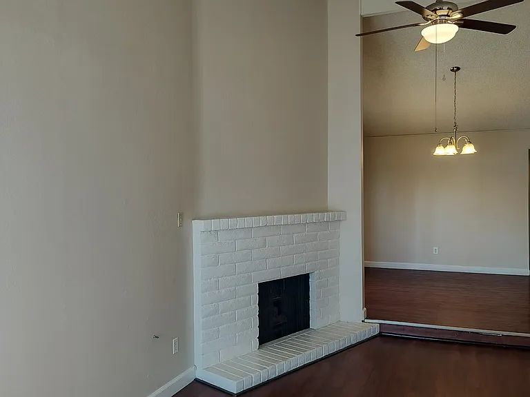 6834 Trovita Way — Photo 6