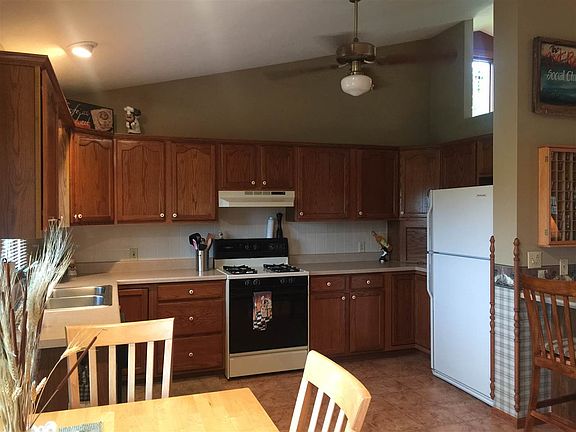 4th image of 142 Enders Dr