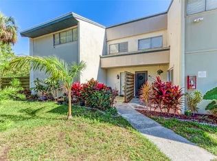 1169 Longfellow Way, Sarasota, FL 34243