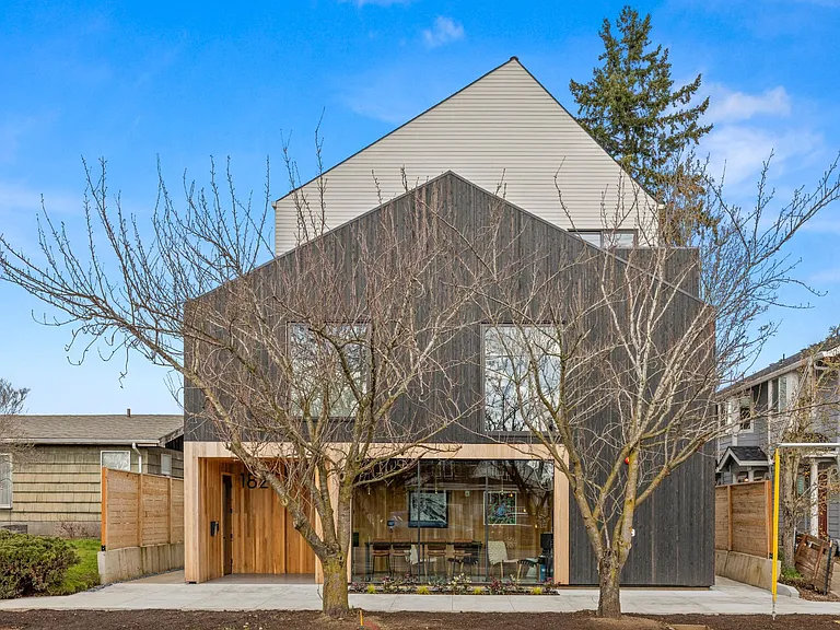 1825 N Rosa Parks Way — Photo 15