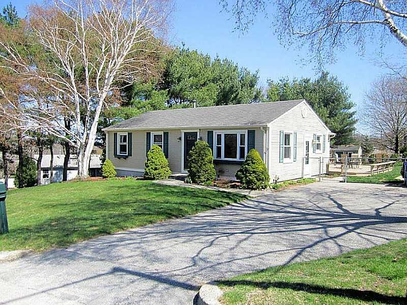 54 Tanglewood Dr, West Warwick, RI 02893 Zillow