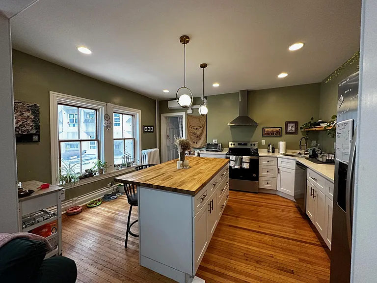 1204 Delaware Ave #2 — Photo 3