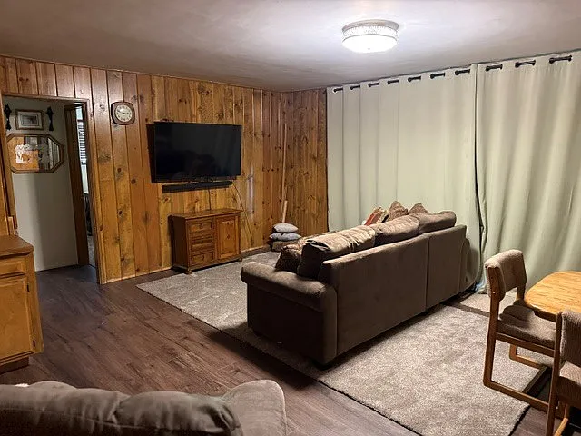 27414 Pinewood Dr — Photo 15