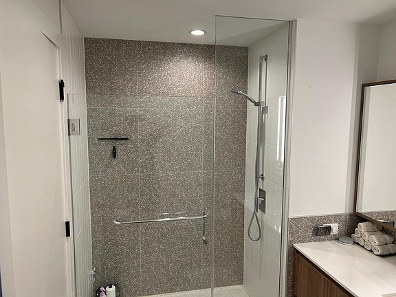 3rd image of 370 W Grand Ave #3308