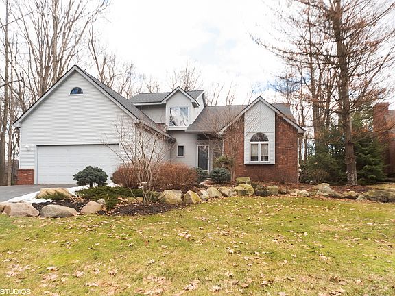 2nd image of 3693 Winding Pine Dr