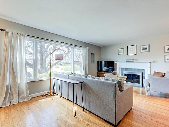3rd image of 6507 Gramond Dr