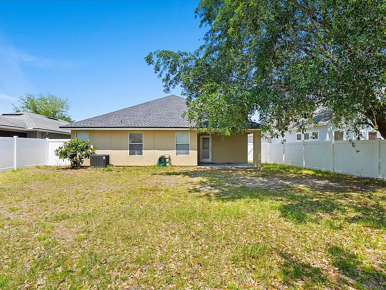 3664 Shrewsbury Dr — Photo 32